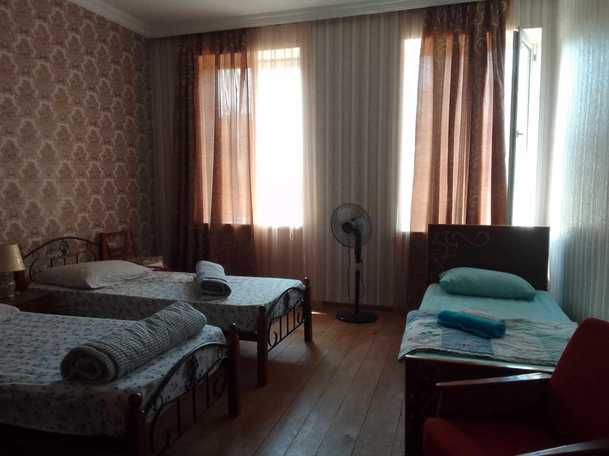 Natia Hotel Telavi Exterior photo
