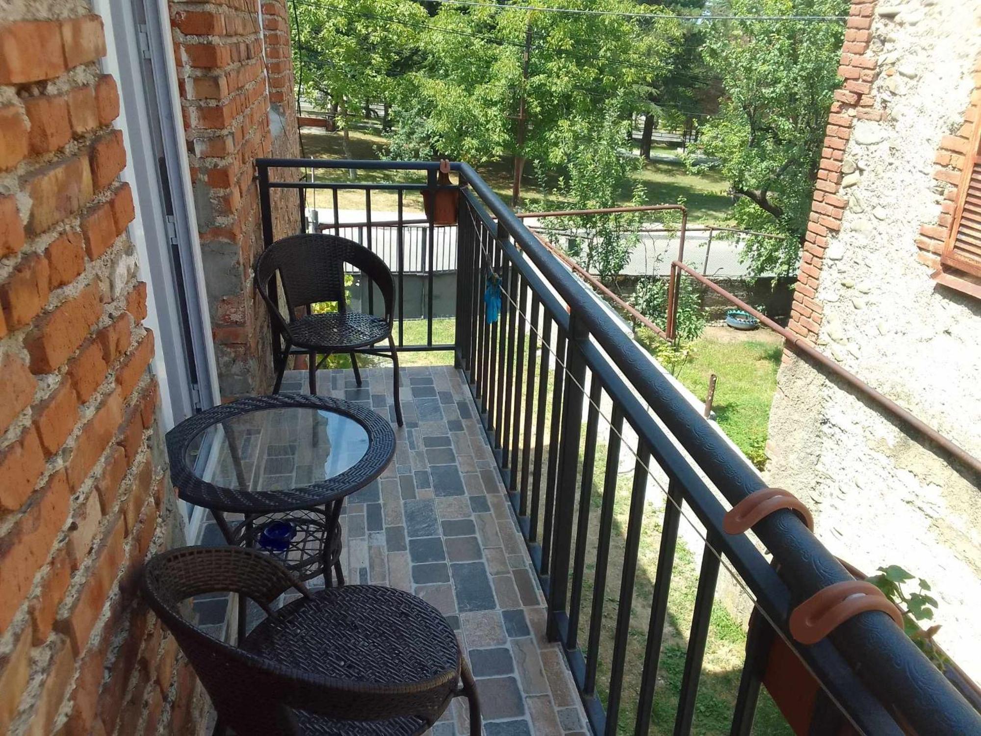 Natia Hotel Telavi Exterior photo